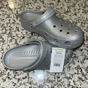 Women’s or Unisex Crocs 🐊
